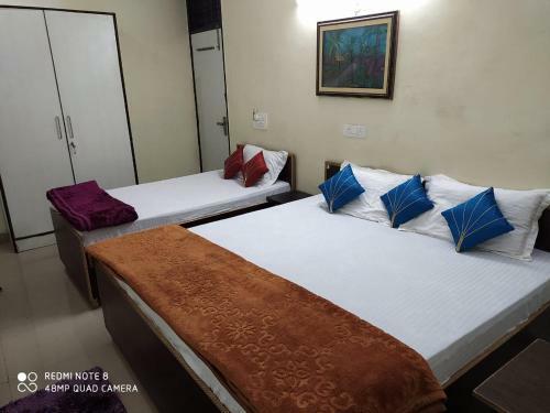 Hotel Rcs Residency And Guest House