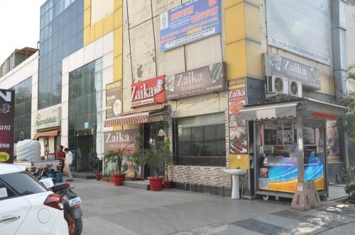 Hostal Luxurious Affordable Serviced Apt Parichowk/expomart/expressway Noida