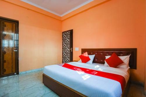 Hotel Collection O 40138 City Hut Residence