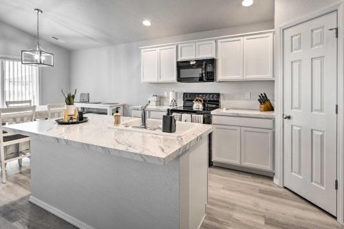 Newly Built Caldwell Home With Yard, Near Dtwn!