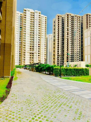 Apartamento The Millennial Square Near Indiaexpo Mart
