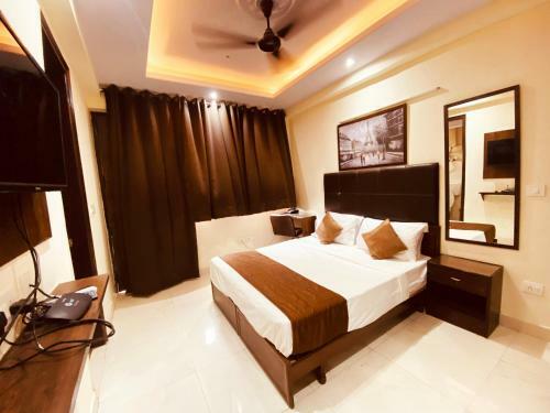 Hotel Admire Inn "atta Market, Noida Sector 18"