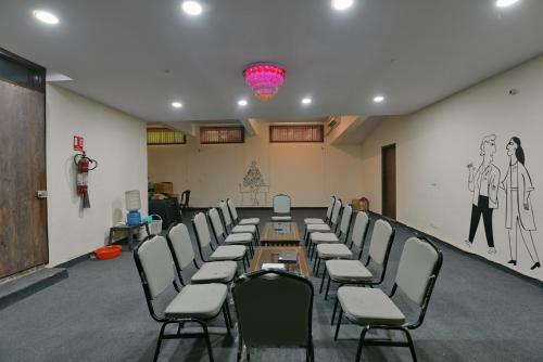 Hotel Admire Inn "atta Market, Noida Sector 18"