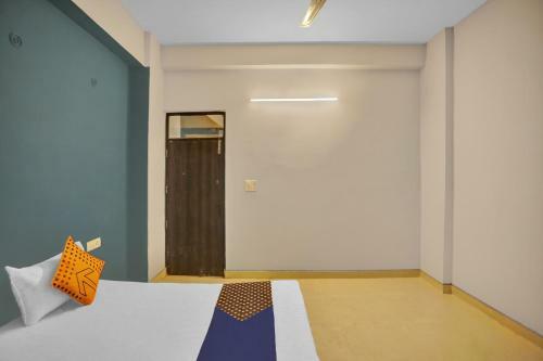Hotel Spot On 82185 Noida House