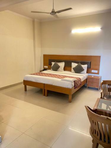 Imperial Banquet & Hotel