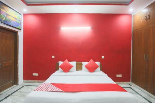 Hotel Collection O 63299 Travel Lodge