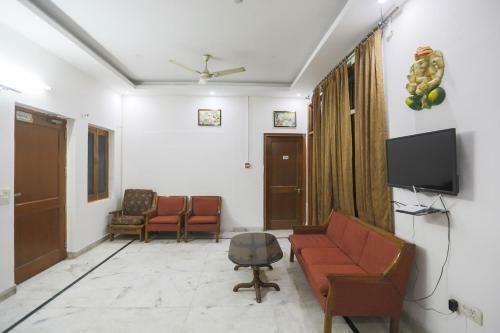Hotel Collection O 63299 Travel Lodge
