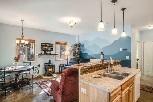 Wooded Heights River Retreat