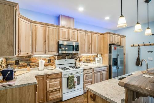 Wooded Heights River Retreat