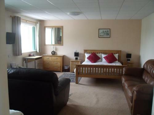 The Woodridge Inn Hotel