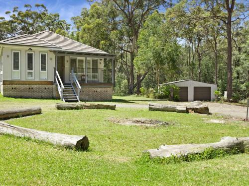Secluded Cottage Surrounded By Eucalyptus Trees And Native Wildlife