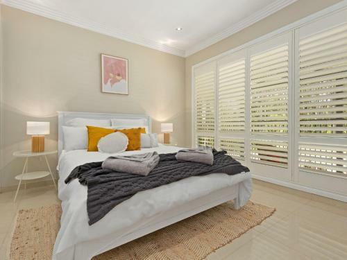 Secluded Cottage Surrounded By Eucalyptus Trees And Native Wildlife