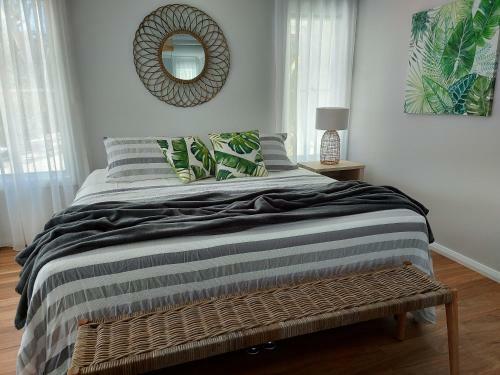 'shelly Beach Horizon' Coastal Beach House