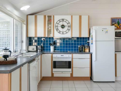 Wave And See 53 Gold Coast Drive