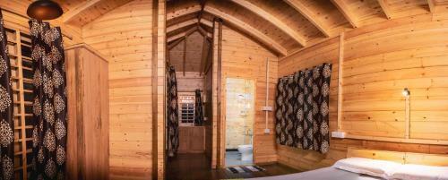 Bed & Breakfast Green Chromide River View Wooden House