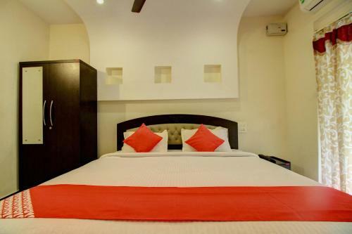 Hotel Oyo 22276 Sujitha Service Apartments