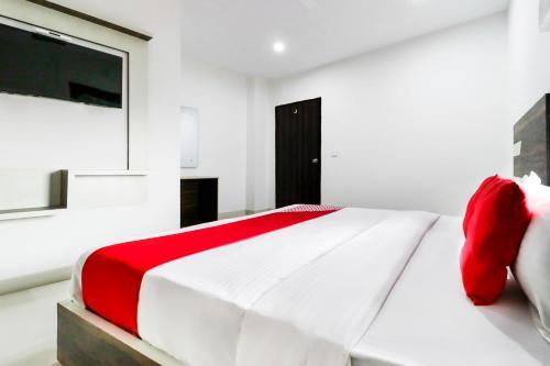 Hotel Oyo 48529 H5