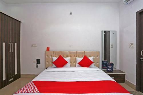 Oyo 28227 Hotel Abhinandan