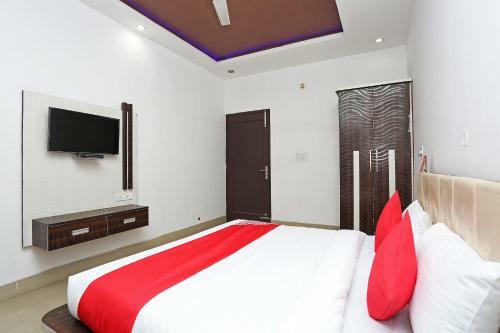 Oyo 28227 Hotel Abhinandan