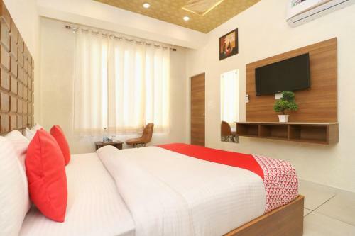 Oyo 28142 Hotel Sharrytel