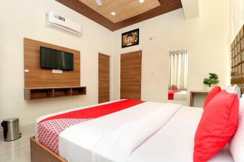 Oyo 28142 Hotel Sharrytel