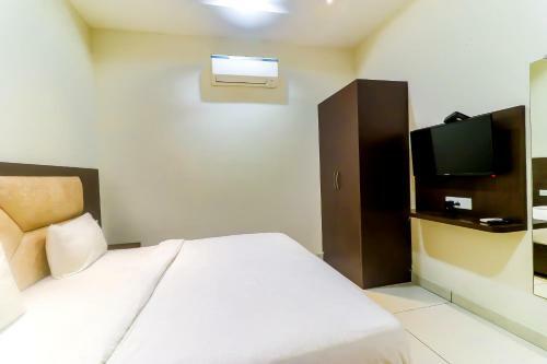 Fabhotel Nido Residency - Fully Vaccinated Staff