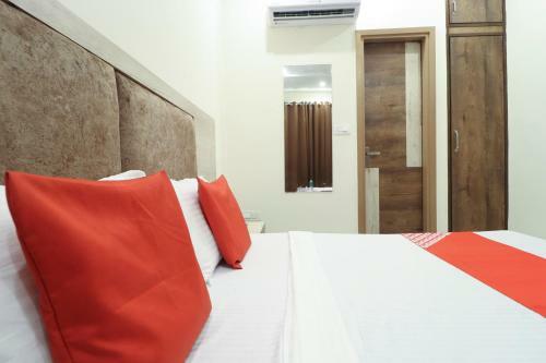 Oyo 75730 Hotel Happy Home
