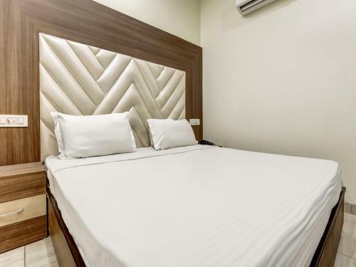 Oyo 85427 Hotel La Vista