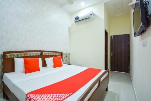 Oyo Flagship 64839 Hotel Sunshine
