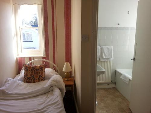 Hostal Cadogan Hotel