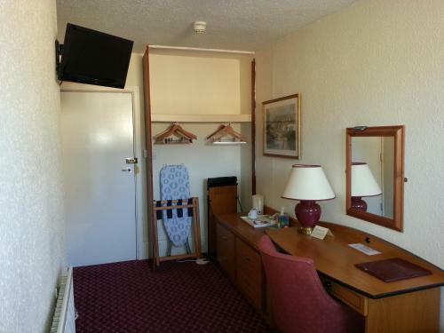 Hostal Cadogan Hotel