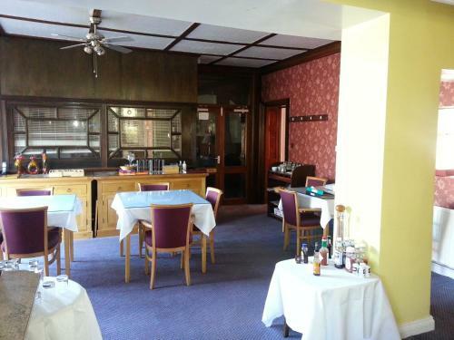 Hostal Cadogan Hotel