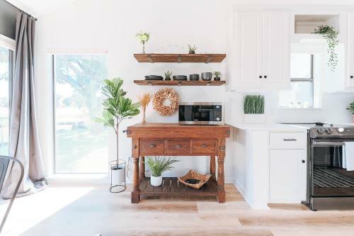 Stylish Waterfront Townhouse With Boat Slip, Pet Friendly