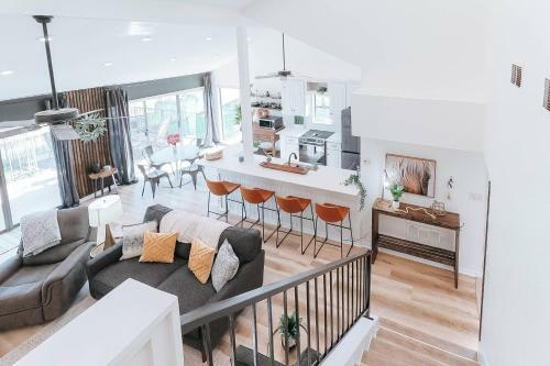 Stylish Waterfront Townhouse With Boat Slip, Pet Friendly