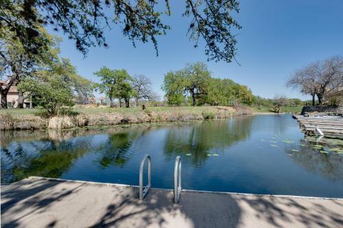 Stylish Waterfront Townhouse With Boat Slip, Pet Friendly