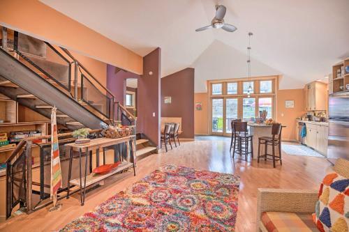 Eclectic Lake Michigan Abode With Loft And Grill!