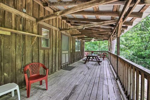 Waters Edge Retreat With Deck On Patoka Lake!