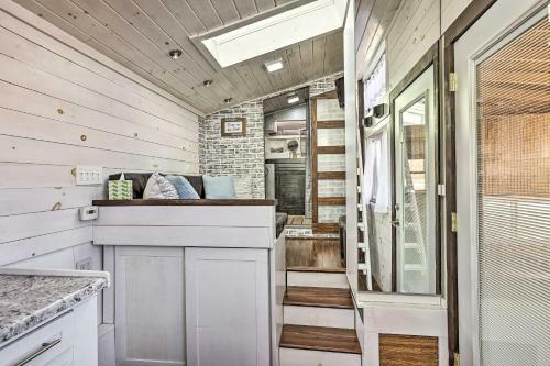 Apartamento Dreamy Tiny Home, Steps From Missouri River!
