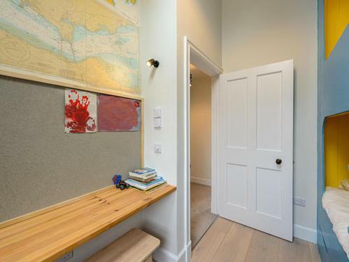 Marine House - 4 Bedrooms