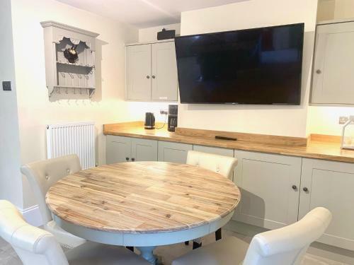 Stunning 6 Bedroom Farmhouse In Hellingly