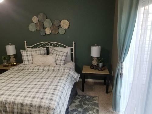 Villa Completebnb Presents Mkn1213n, Stunning 3br 2bath Townhouse