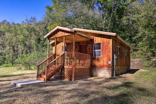 Quaint Beattyville Cabin Less Than 1 Mi Into Town!