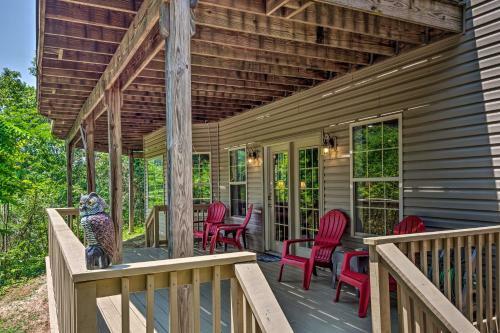 Luxe Lake Cumberland Retreat With Decks On 1 Acre!