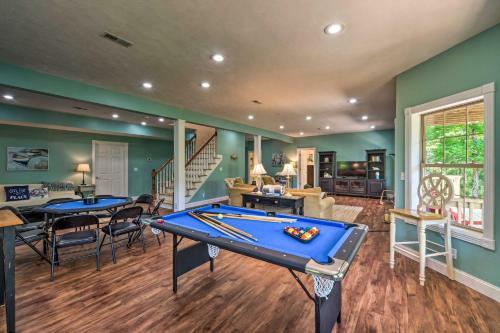 Luxe Lake Cumberland Retreat With Decks On 1 Acre!