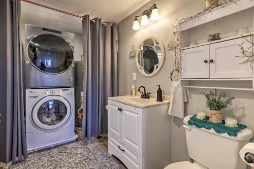 Quaint Creekside Cottage With Porch And Backyard!