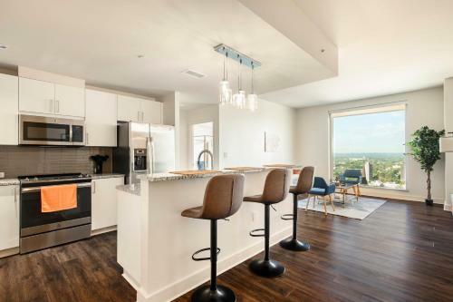Apartamento Two Luxurious Condos On The Same Floor By Cozysuites