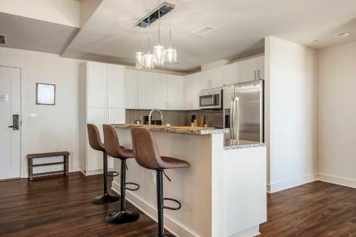 Apartamento Two Luxurious Condos On The Same Floor By Cozysuites
