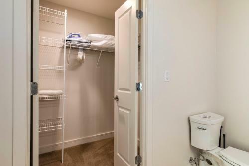Apartamento Two Luxurious Condos On The Same Floor By Cozysuites