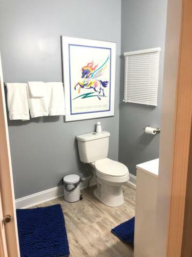 Charming Home Located In Germantown- Close To Everything