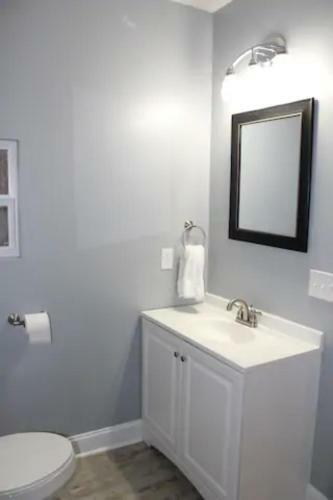 Charming Home Located In Germantown- Close To Everything